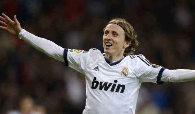 记者：莱比锡已拒绝纽卡对谢什科的报价，希望曼联竞价