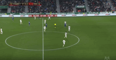 作为一名击球员除了要小心投手，更要小心接手