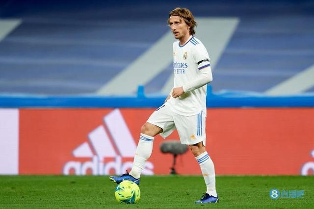 安东尼奥：王钰栋身体和精神都很疲劳，我们决定让他休息