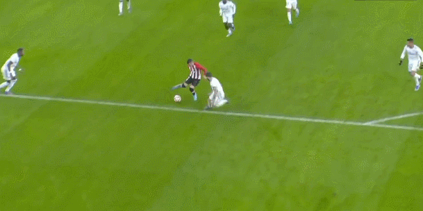 八村塁：看到浓眉身穿蓝色球衣而不是黄色，我还是会感觉奇怪