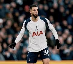 巴勒莫正加紧追求即将离开萨索洛的攻击型边锋尼古拉斯·皮里尼。转会市场 来源：著名记者斯基拉